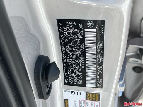 Certified 2020 Toyota Prius Prime Limited w/ Carpet Mat Package FWD image 31