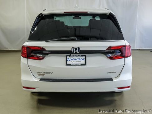 Used 2023 Honda Odyssey Sport image 6