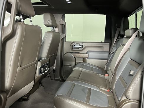 Used 2021 GMC Sierra 3500 Denali w/ Denali Ultimate Package image 13