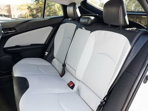 Used 2021 Toyota Prius AWD image 47