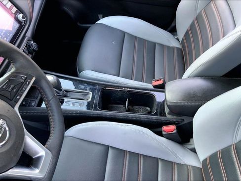 Used 2021 Nissan Kicks SR w/ SR Premium Package image 13