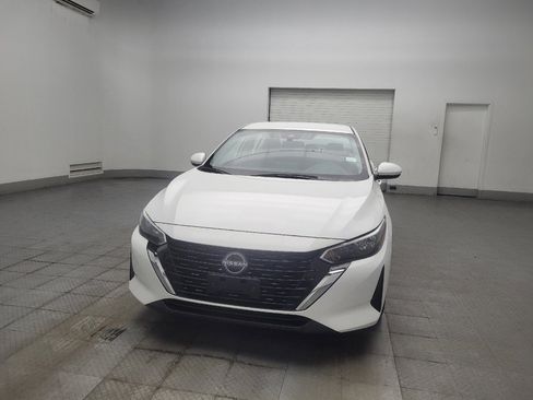 Used 2025 Nissan Sentra SV FWD image 15