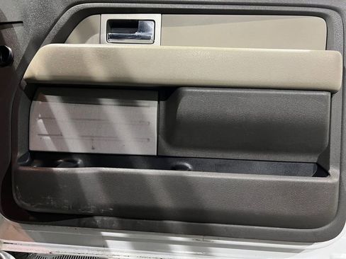 Used 2010 Ford F150 XLT image 9