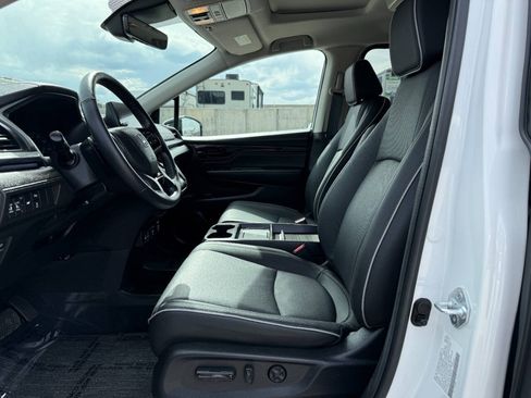 Used 2026 Honda Odyssey Elite image 17
