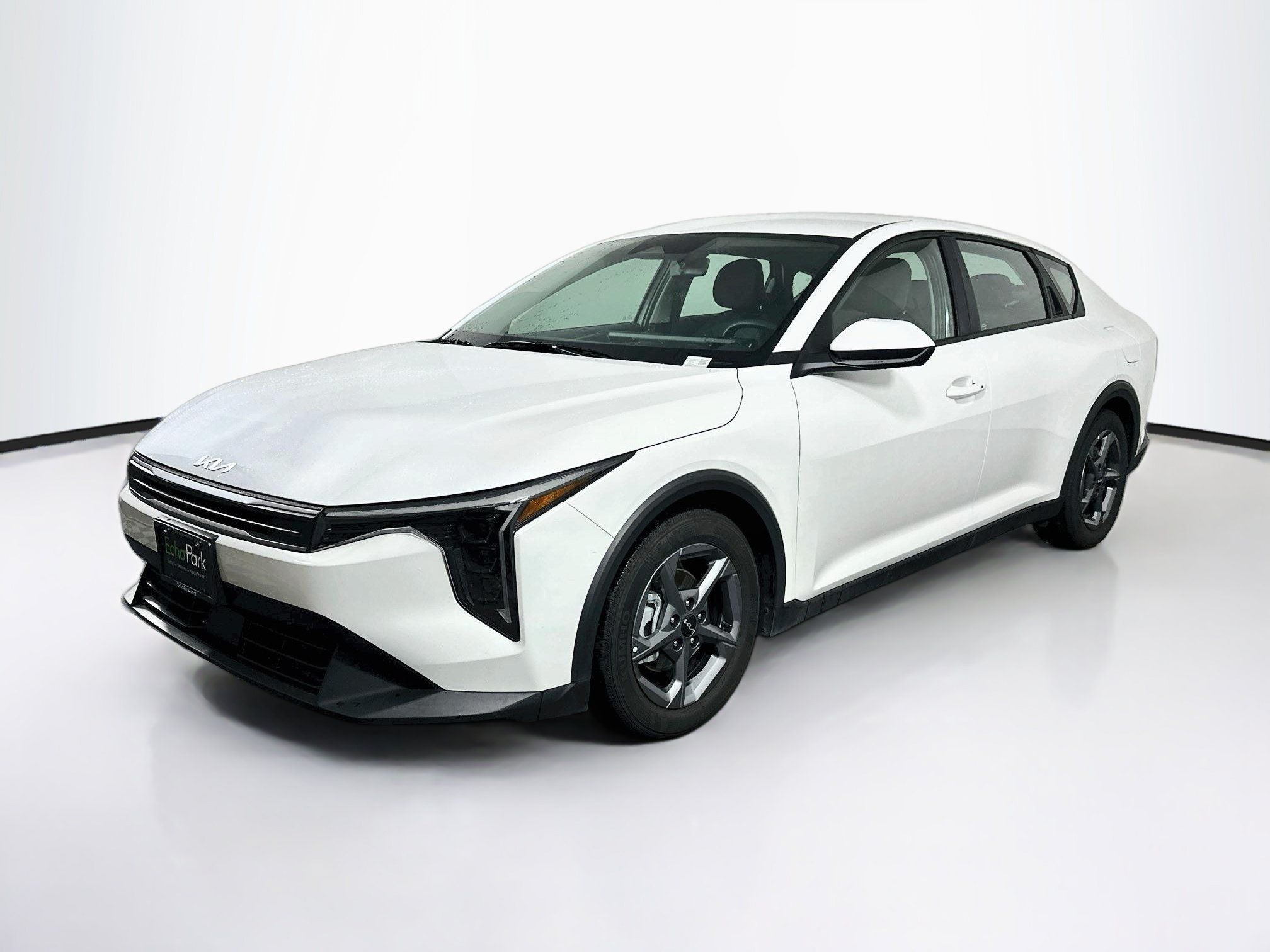 Used 2025 Kia K4 FWD image 3