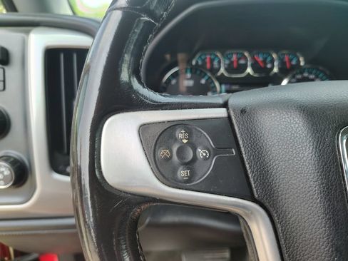 Used 2018 GMC Sierra 1500 SLE w/ SLE Value Package AWD/4WD image 11