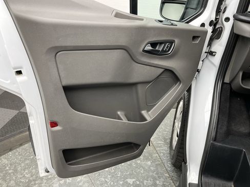Certified 2024 Ford Transit 350 XLT RWD image 7
