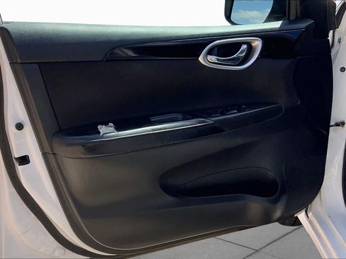 Used 2019 Nissan Sentra SV FWD image 22