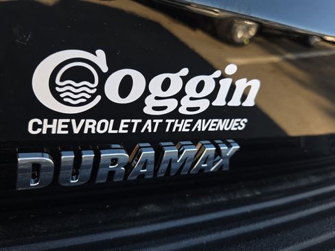 New 2026 Chevrolet Suburban Z71 image 30