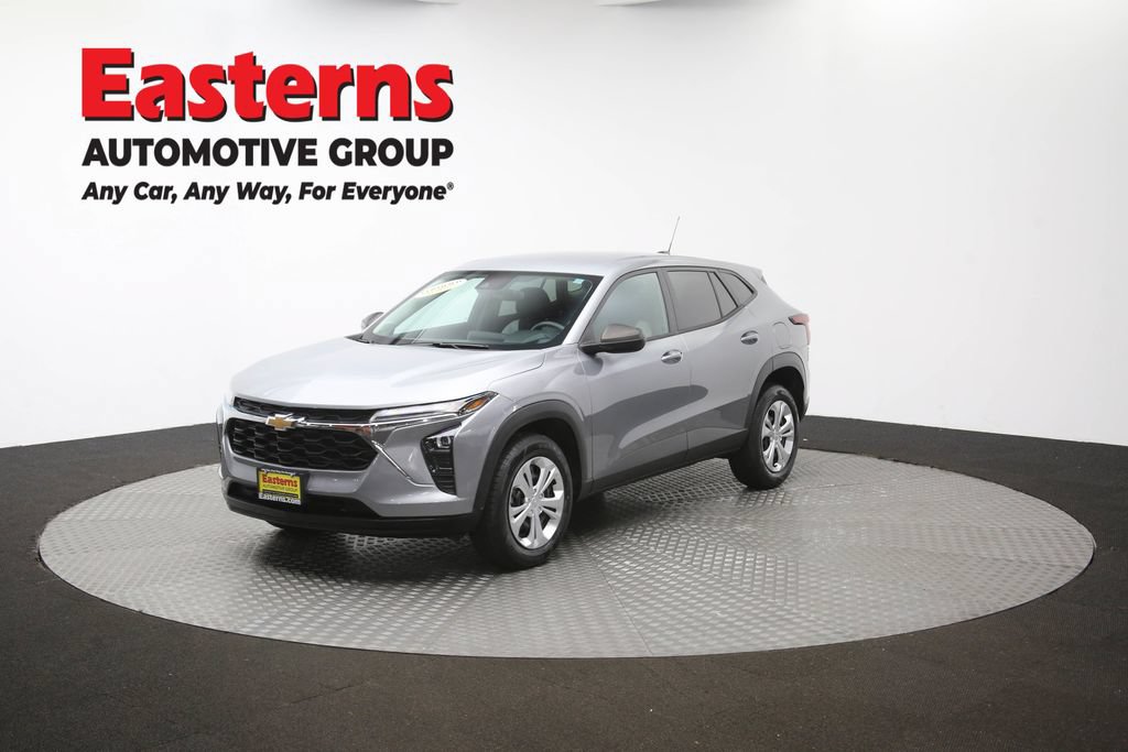 Used 2024 Chevrolet Trax LS FWD image 55