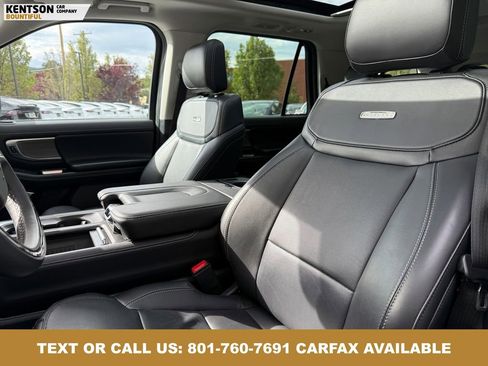 Used 2025 Ford Expedition Platinum AWD/4WD image 27