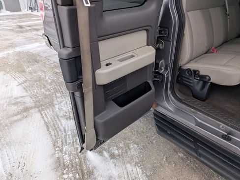 Used 2010 Ford F150 XLT image 26