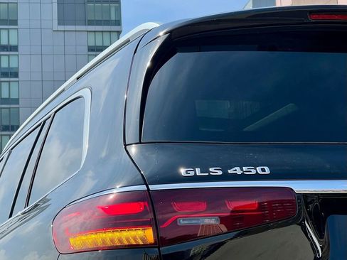 Certified 2026 Mercedes-Benz GLS 450 4MATIC image 9