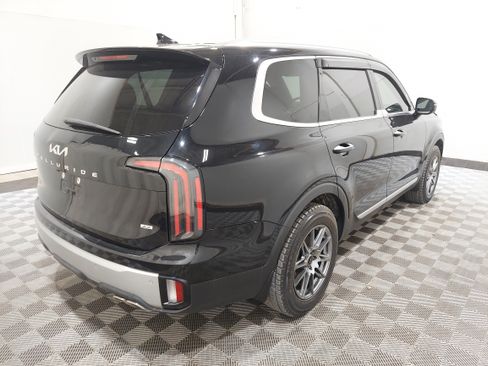 Used 2023 Kia Telluride SX AWD/4WD image 3