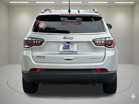 Certified 2025 Jeep Compass Limited AWD/4WD image 9