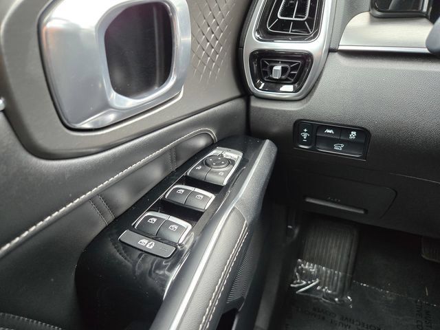Certified 2023 Kia Sorento SX AWD/4WD image 21