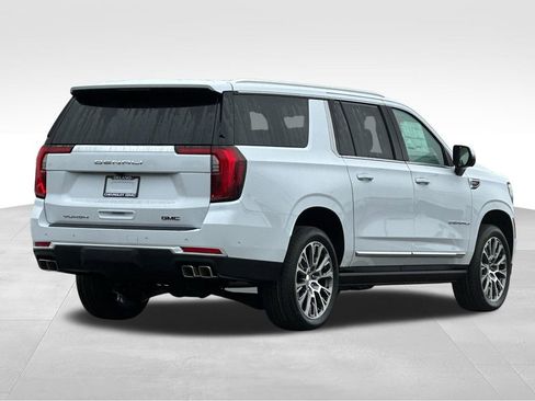 New 2026 GMC Yukon XL Denali w/ Sun & Power Step Package image 5