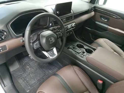 Used 2024 Honda Pilot Elite image 20