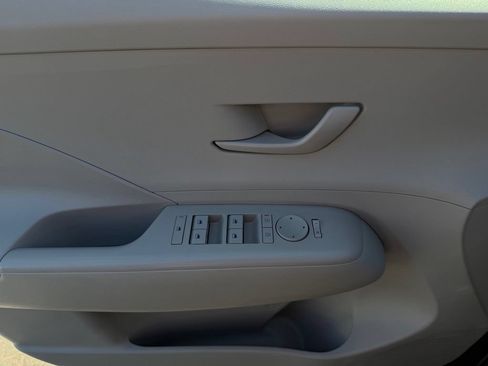 Used 2024 Hyundai Kona SEL FWD image 18