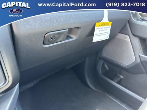 New 2026 Ford F250 Lariat w/ Black Appearance Package AWD/4WD image 27