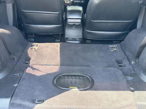 Used 2016 Jeep Wrangler Sahara AWD/4WD image 6