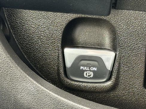 Used 2023 RAM ProMaster 2500 FWD image 22