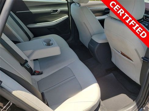 Used 2024 Hyundai Sonata SEL w/ Convenience Package image 16