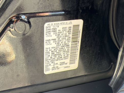 Certified 2020 Nissan Rogue SV FWD image 24