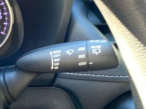 Used 2021 Toyota RAV4 LE FWD image 22