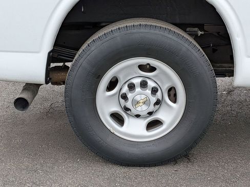 Used 2023 Chevrolet Express 3500 LS image 21