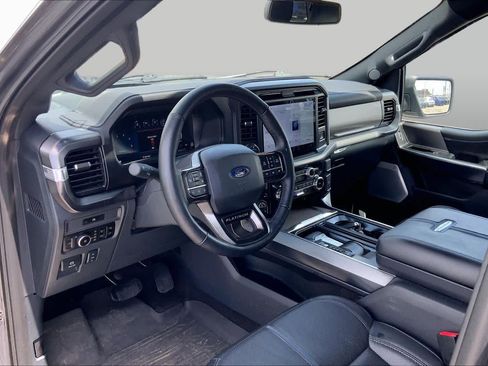 Certified 2025 Ford F150 Platinum w/ Equipment Group 702A High AWD/4WD image 18
