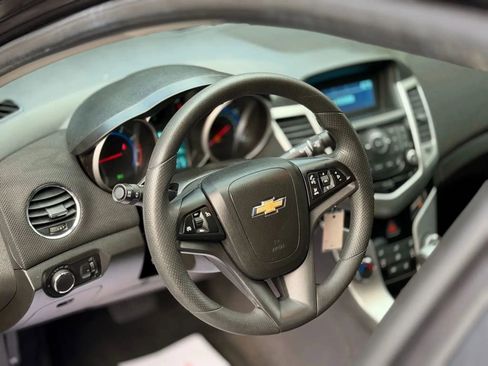 Used 2016 Chevrolet Cruze LT w/ Sun And Sound Package FWD image 19