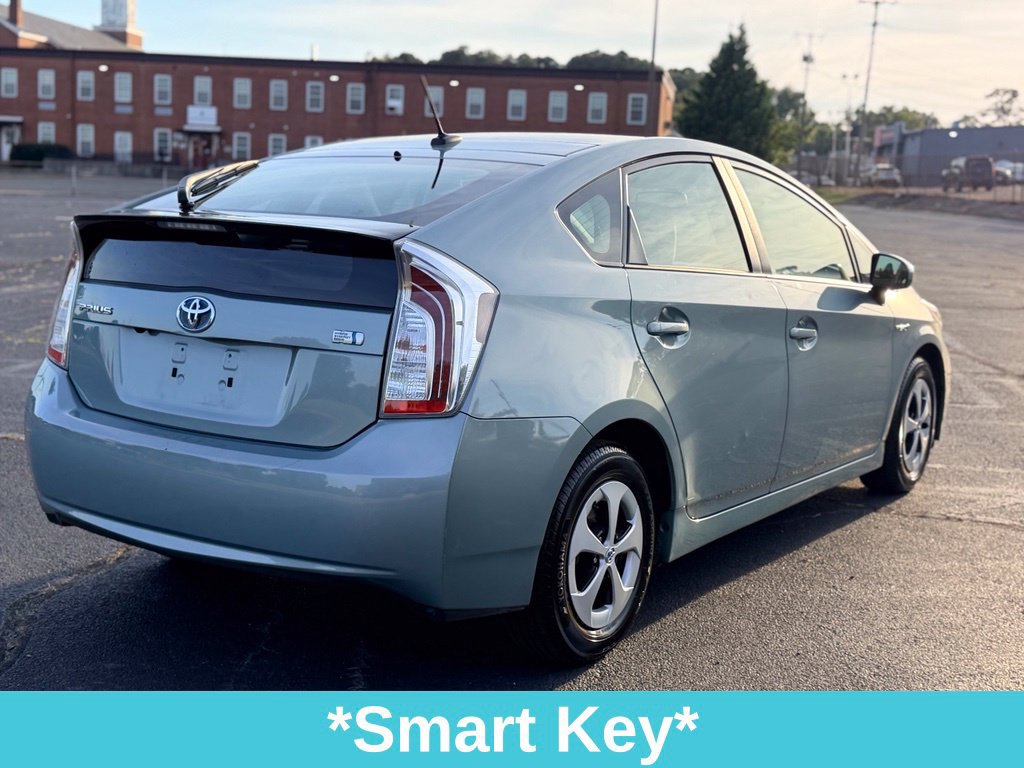 Used 2013 Toyota Prius Four w/ Deluxe Solar Roof Pkg FWD image 11