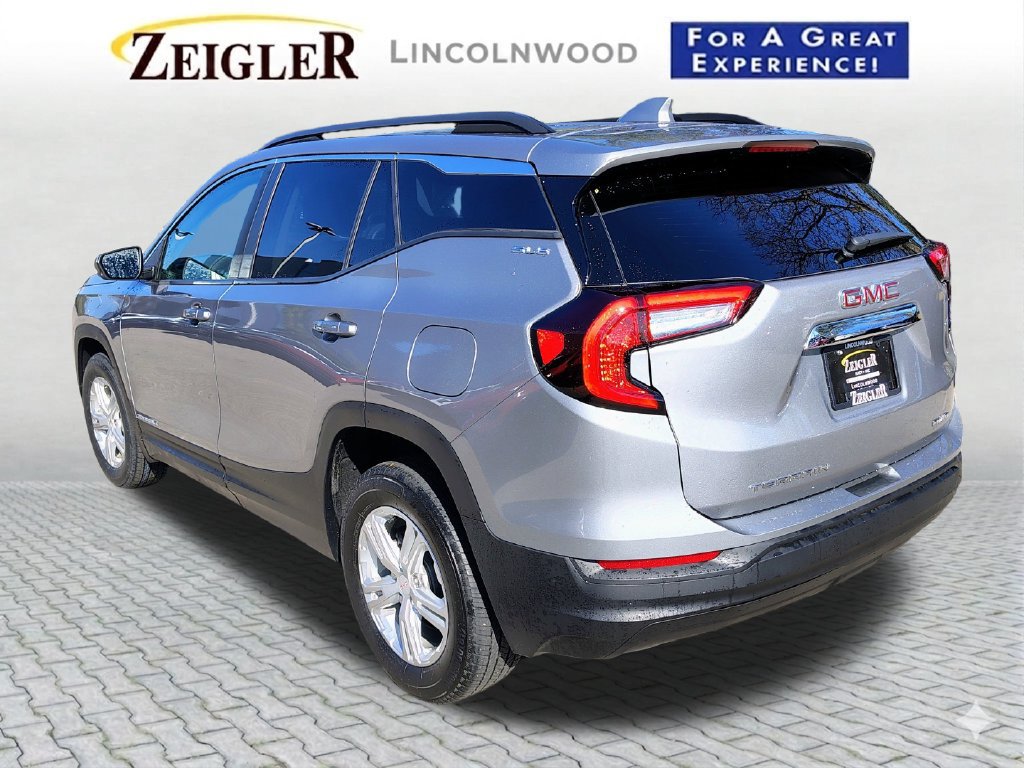 Used 2024 GMC Terrain SLE w/ Driver Convenience Package AWD/4WD image 8