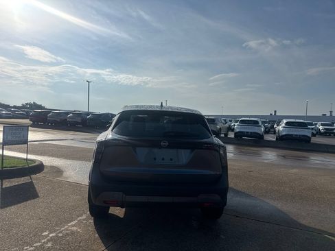 Used 2026 Nissan Kicks S FWD image 16