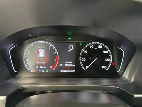 Used 2024 Honda Pilot Touring image 14