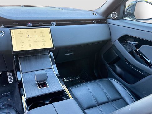 Used 2024 Land Rover Range Rover Evoque Dynamic SE image 26