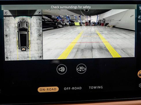 Used 2024 Land Rover Defender 130 X image 29