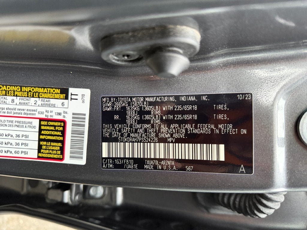 Used 2023 Toyota Highlander LE FWD image 36