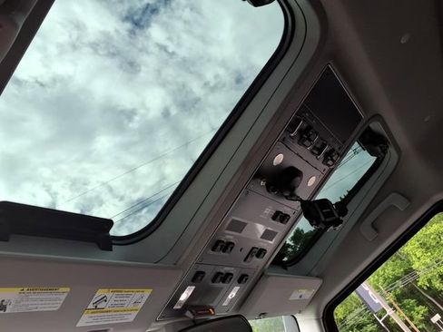 Used 2024 INEOS Grenadier AWD/4WD image 45