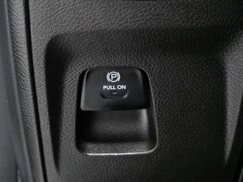 Certified 2022 RAM 1500 Big Horn image 43