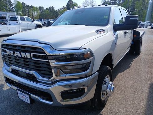 New 2026 RAM 3500 Tradesman w/ Chrome Appearance Group A AWD/4WD image 11
