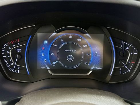 Used 2020 Hyundai Santa Fe SEL FWD image 17