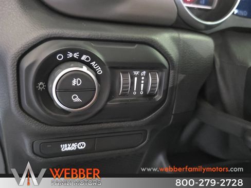 Used 2020 Jeep Gladiator Rubicon AWD/4WD image 27