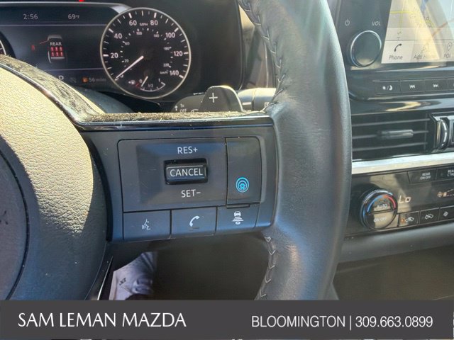 Used 2025 Nissan Pathfinder SL AWD/4WD image 24