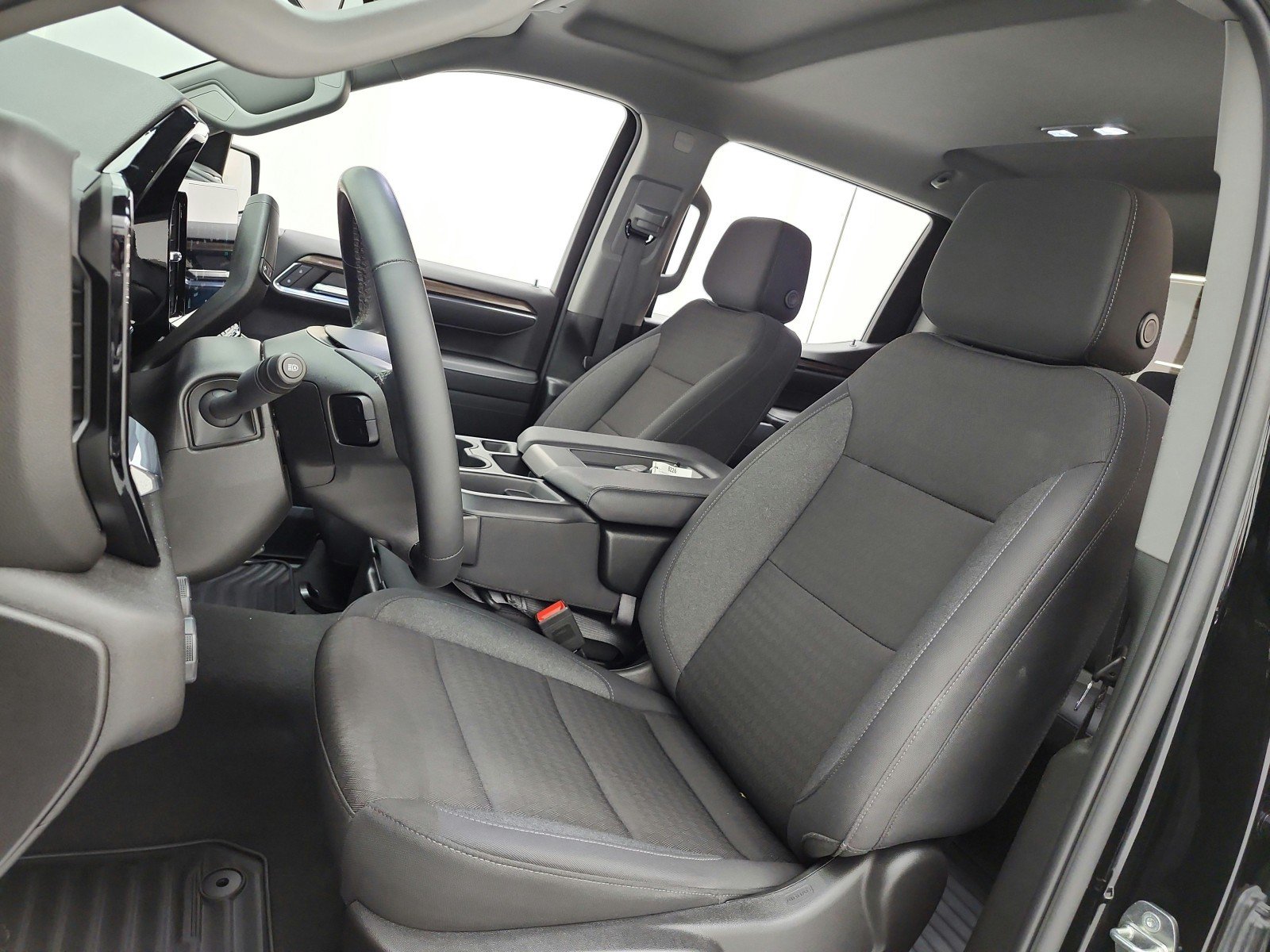 Used 2024 Chevrolet Silverado 1500 LT AWD/4WD image 10