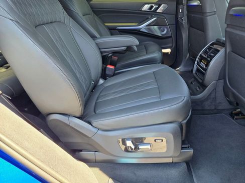 Used 2025 BMW ALPINA XB7 AWD/4WD image 16