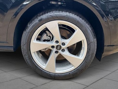 New 2025 Audi Q5 Premium Plus image 11