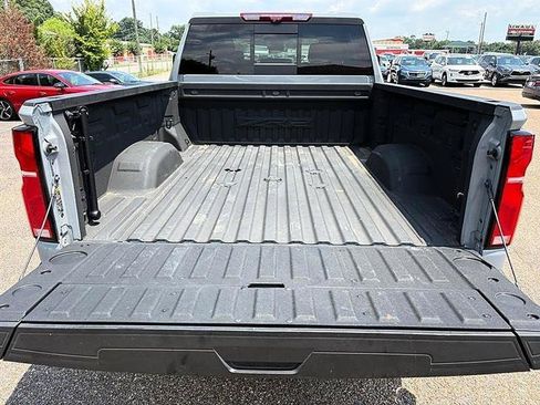 Used 2024 Chevrolet Silverado 2500 ZR2 w/ ZR2 Bison Edition AWD/4WD image 11