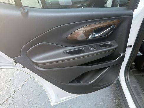 Used 2020 GMC Terrain Denali w/ Denali Premium Package AWD/4WD image 11